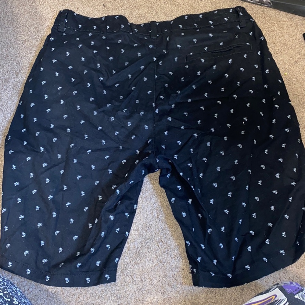 Palm tree black shorts